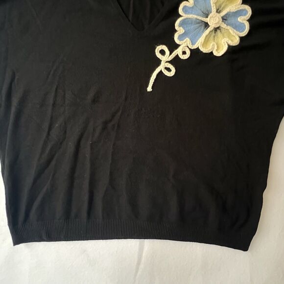 Aaeda Cap Sleeve Black V-Neck Knit Top Floral Aplique Boho Chic Soft Women’s XL - Picture 5 of 15
